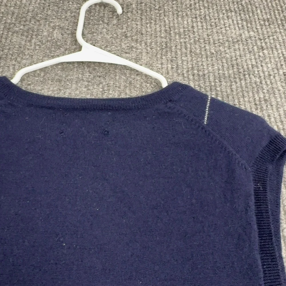 Club Room Sweater Vest Mens M Navy Blue Merino Wool Argyle V Neck Preppy Classic